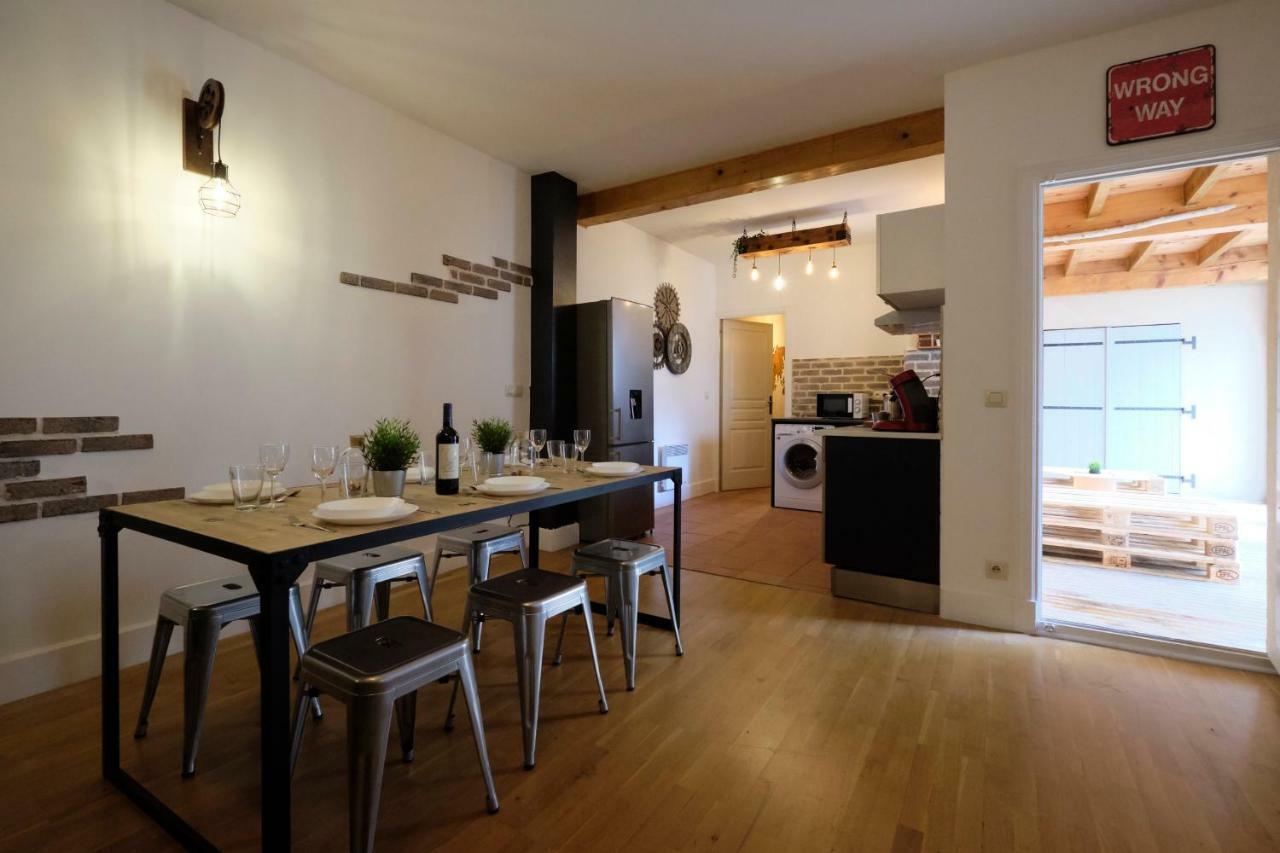 Melina - Appartement Dans Les Remparts De La Bastide Avec Parking Et Terrasse Carcassonne Exterior foto